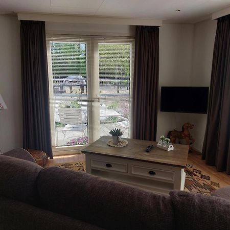 Am Treis Villa Wieringerwerf Luaran gambar